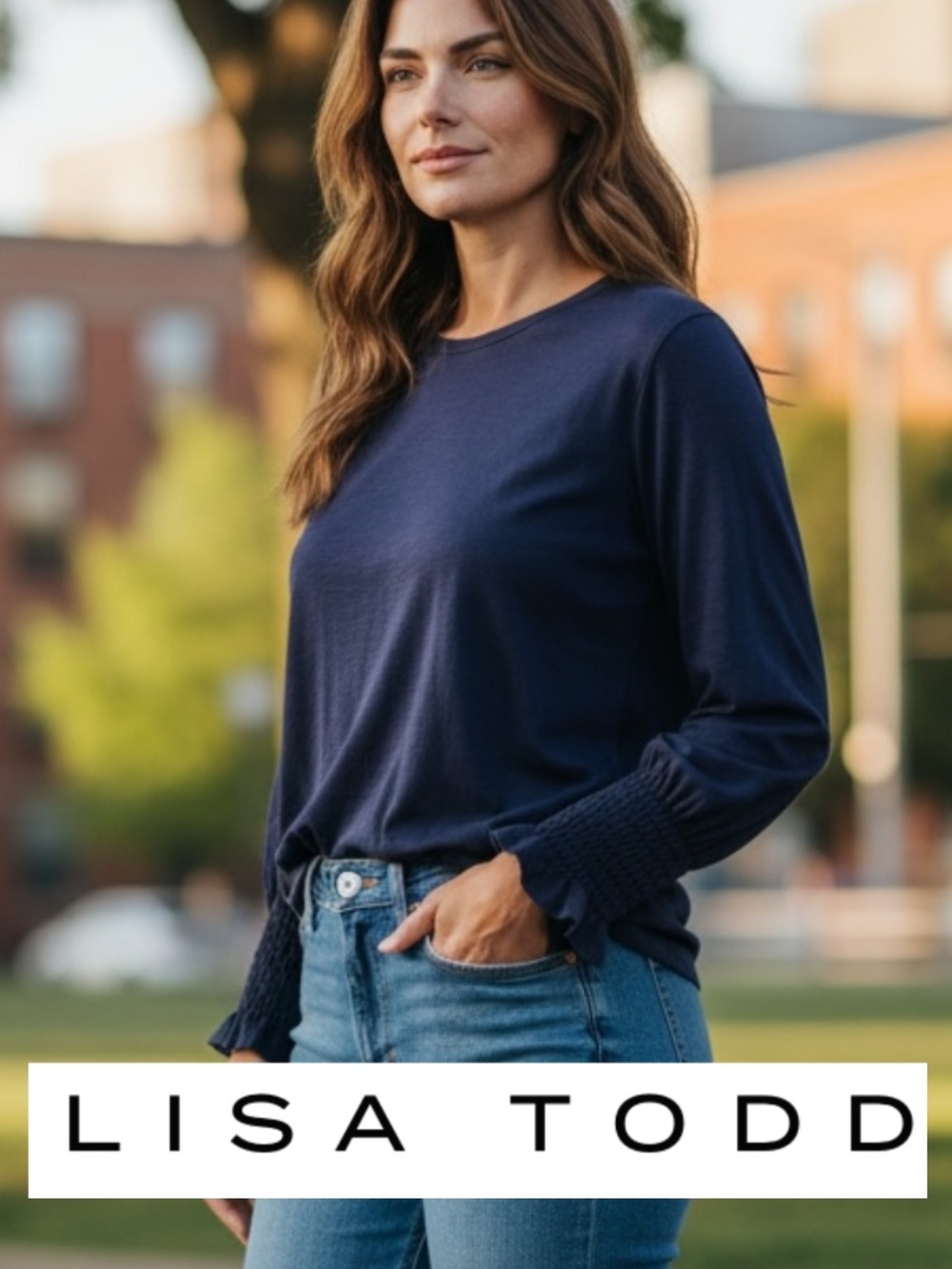 Lisa Todd Navy tee with smocked sleeve hem, L, CB2673